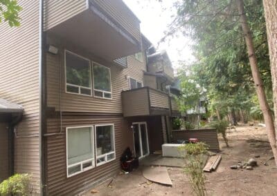 Original siding and balconies on the courtyard side at Redmond Park.